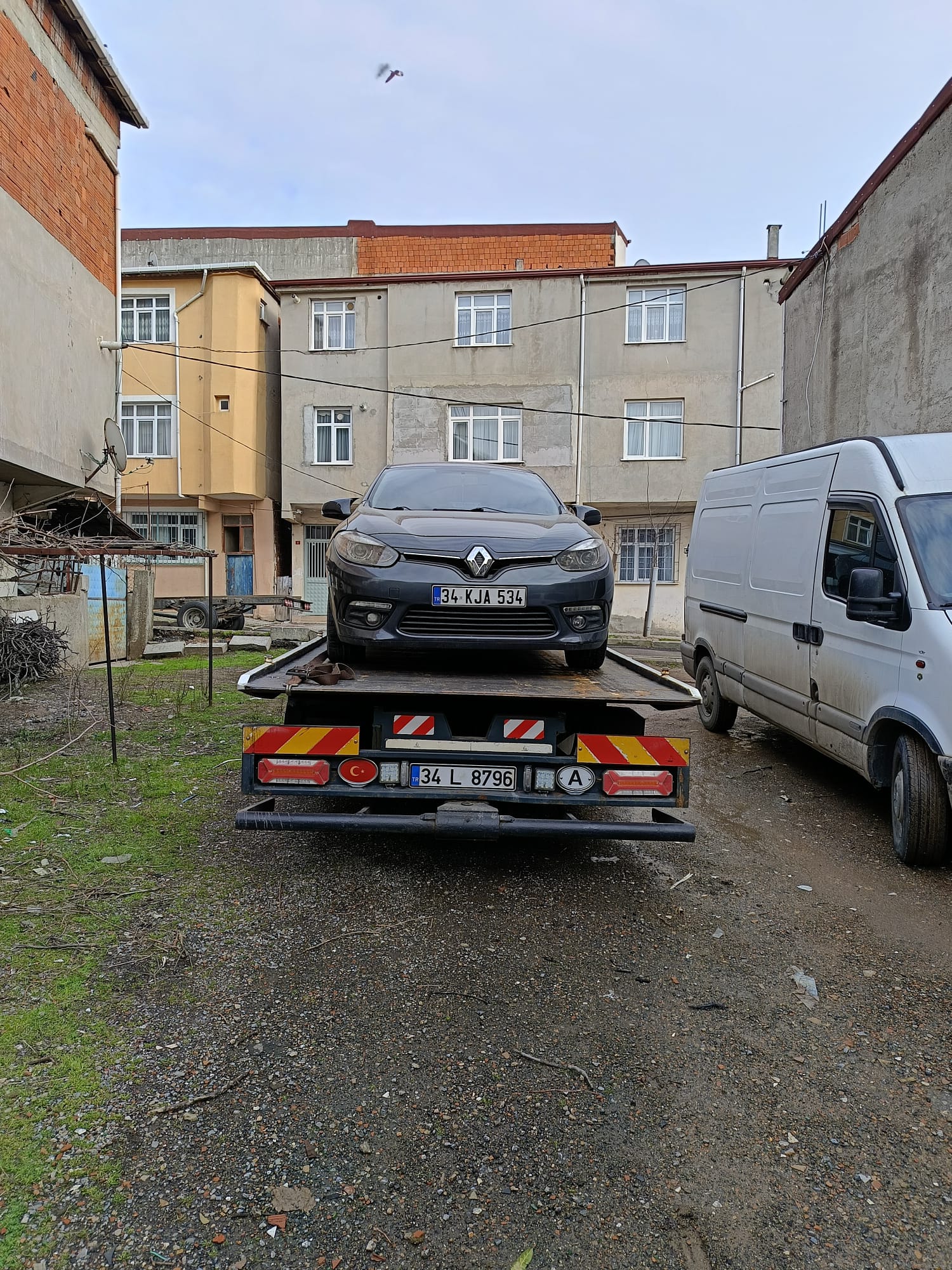 Sağlıcak Oto Çekici