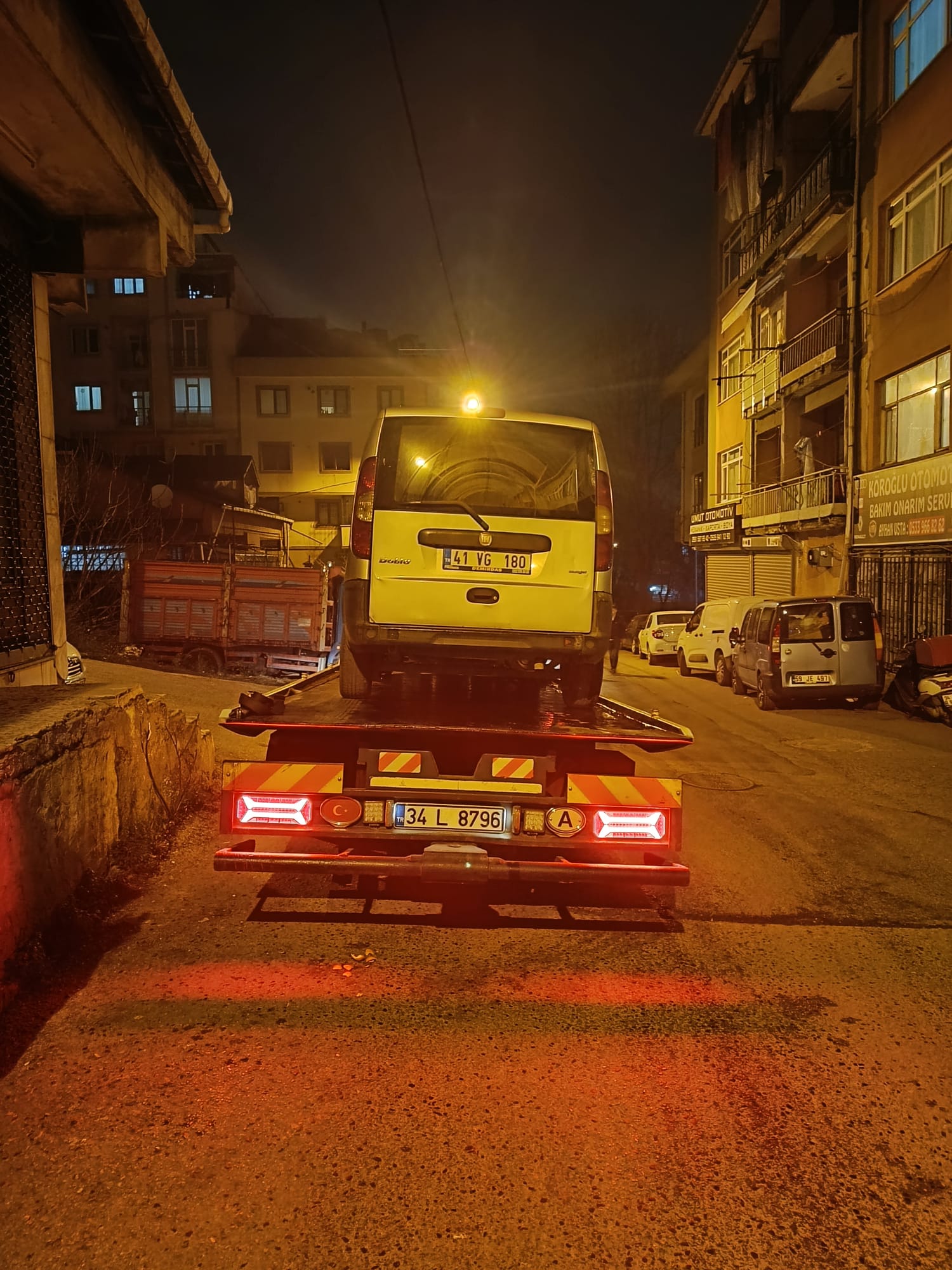 Sağlıcak Oto Çekici