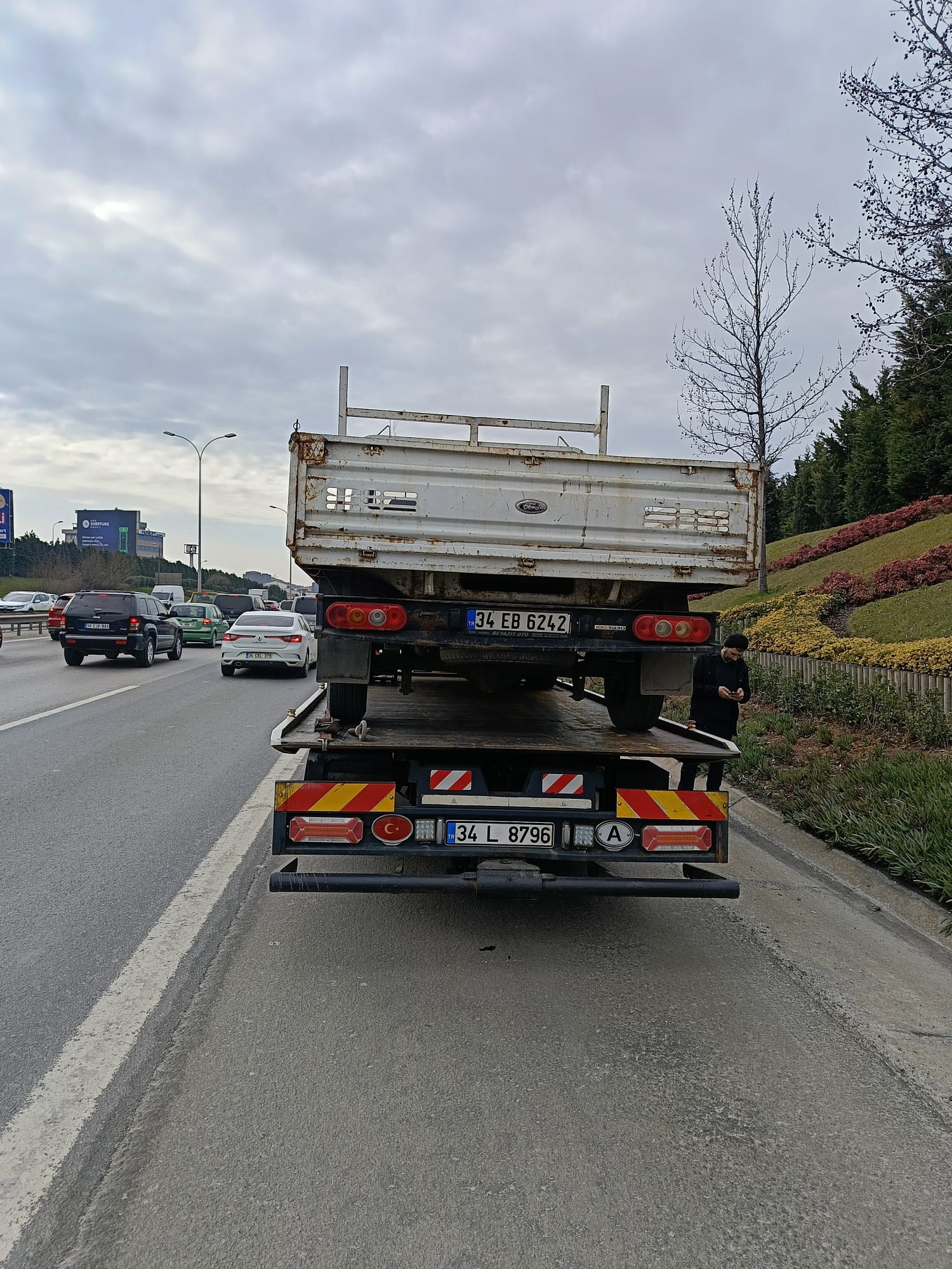Sağlıcak Oto Çekici